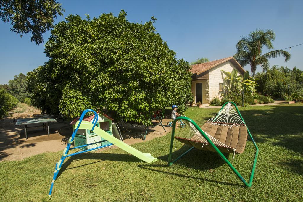 Elimelech Bapardes Villa Sheʼar Yashuv Exterior foto