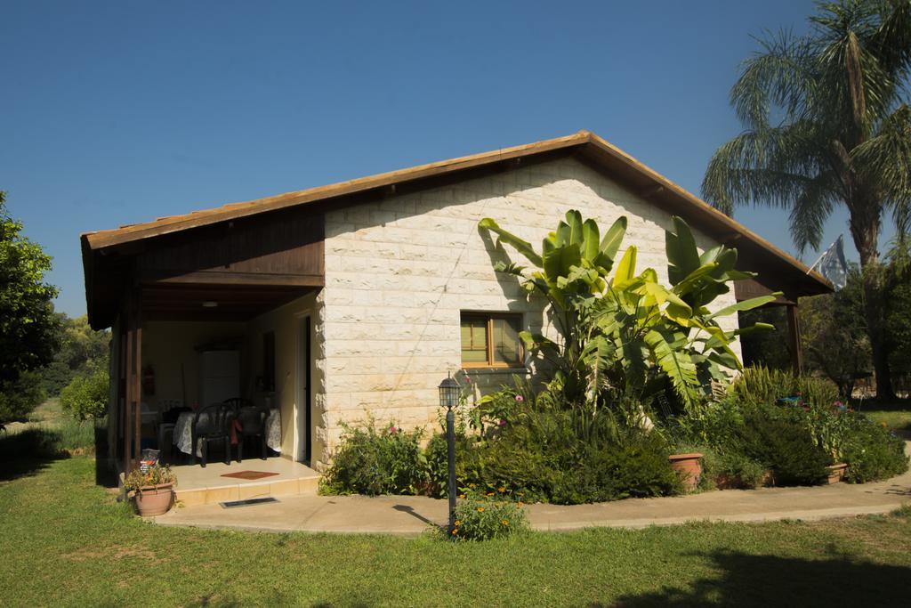 Elimelech Bapardes Villa Sheʼar Yashuv Exterior foto